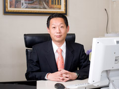 Kensuke Akamatsu / President and Representative Director